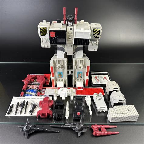 1985 Hasbro Transformers G1 Metroplex (1L)