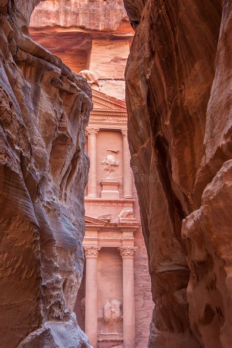 Famous Tomb Al-Khazneh or Treasury in Petra Stock Photo - Image of ...