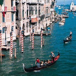 Venice - Canals, Bridges, Gondolas | Britannica