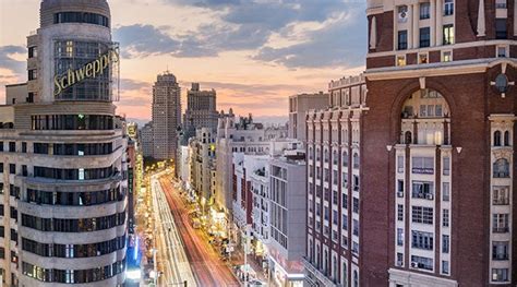 Gran Vía - L'avenue la plus célèbre de Madrid