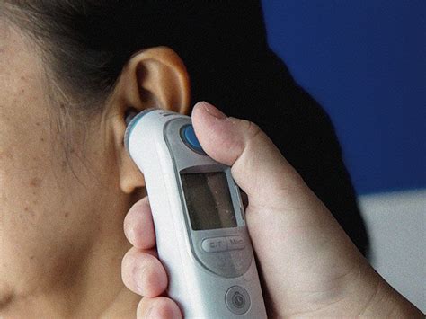 Ear thermometer: Accuracy, how to use, and alternative methods