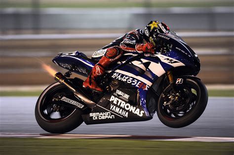 Download Vehicle Yamaha 4k Ultra HD Wallpaper