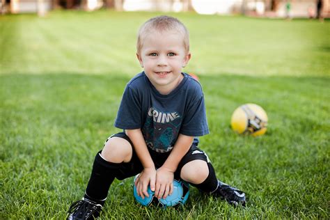 The wall Family: Soccer kids