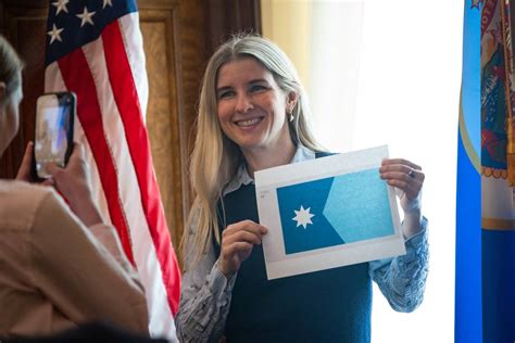 Flag expert calls new Minnesota state flag ‘outstanding,’ top ten in the country - InForum ...