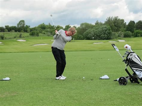 Driving Range Tips for Beginners Part 1 of 2 - Bulle Rock Golf