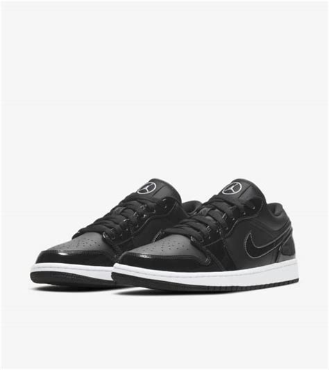 Air Jordan 1 Low SE 'Black and White' Release Date . Nike SNKRS SG