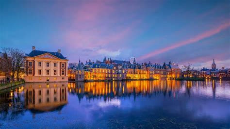 Binnenhof Castle (Dutch Parliament) Cityscape Downtown Skyline of Hague in Netherlands Stock ...