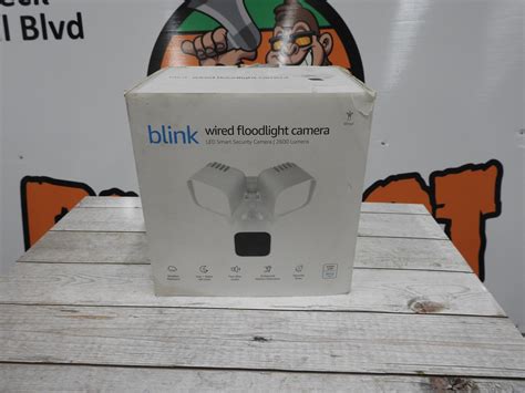 Blink Outdoor Floodlight Camera Wired (White ) – Bigfoot Bids – Online ...