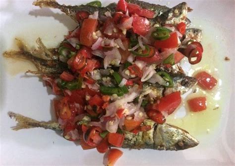 Resep Ikan kembung goreng sambal dabu-dabu oleh Srliyanakitchen - Cookpad