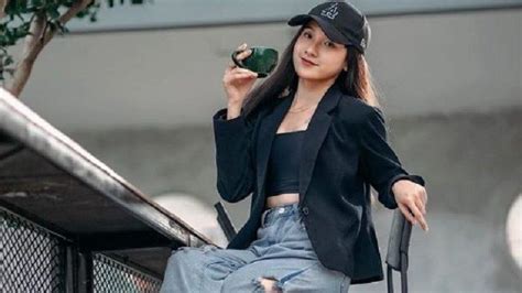 Biodata Sallsa Bintan, Penyanyi Cantik Hits di TikTok, Mengawali Kerier ...