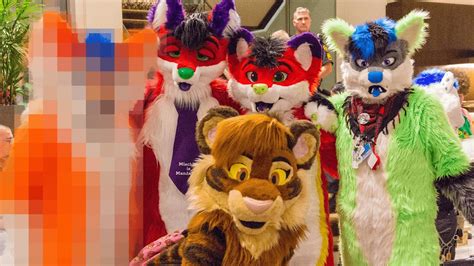 10 CRAZY FURRY CONVENTION STORIES! - YouTube