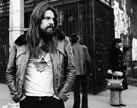 DETROIT ROCK N ROLL MAGAZINE: *NEW* BOB SEGER BIOGRAPHY: TURN THE PAGE