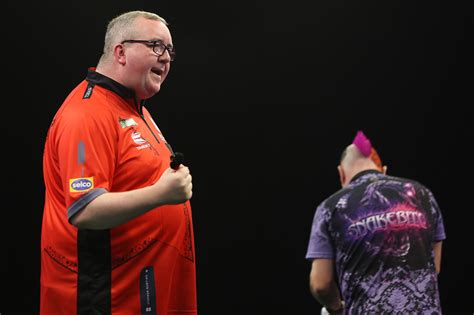 Bunting 'enjoying the ride' at Mr Vegas Grand Slam of Darts | PDC