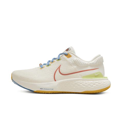 Nike Zoomx Invincible Run Flyknit 2 Road Running Shoes In Grey, in ...