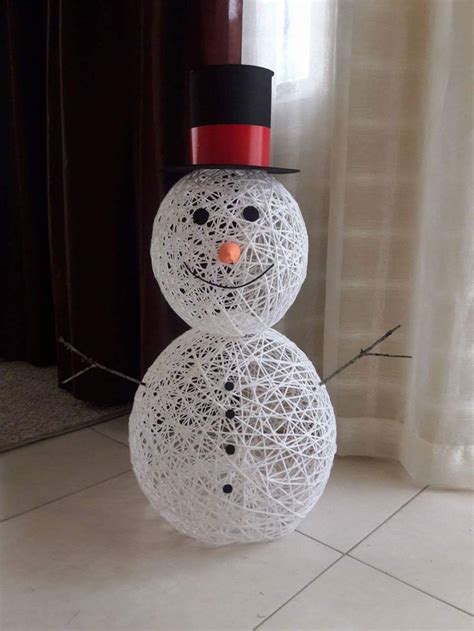 How to build a snowman | Diy snowman decorations, Easy christmas diy, Christmas decor diy