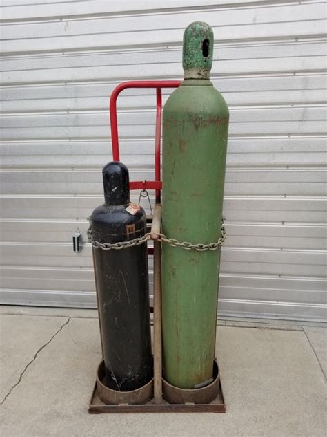 Oxygen and acetylene tanks for Sale in Bakersfield, CA - OfferUp