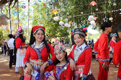 Lao Culture Facts | Customs, Festivals & More!