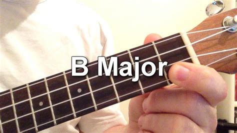 How to play B Major chord on the ukulele! - YouTube