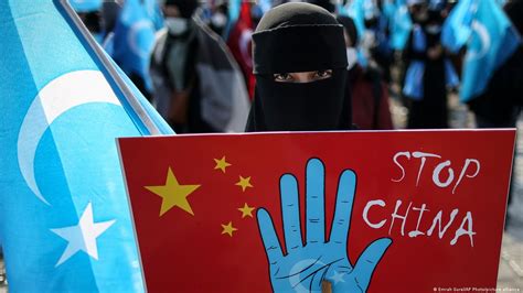 New report slams China for 'systematic' Uyghur oppression – DW – 04/19/2021