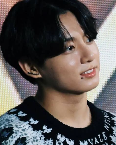 BTS Jungkook Debuts New Lip Piercing, Fans Go Wild - JazmineMedia