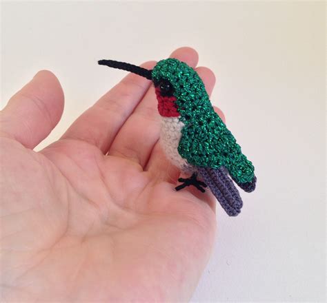 Finn’s Pick: Crochet Ruby-Throated Hummingbird Amigurumi | KnitHacker