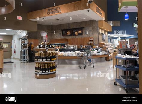 Publix supermarket store in Orlando Florida USA Stock Photo - Alamy