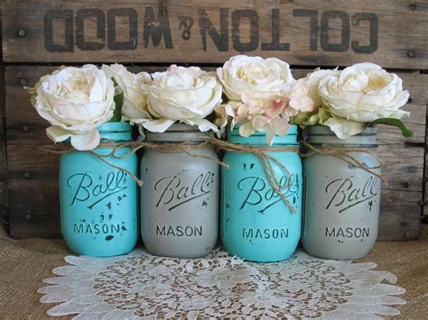 Pint Mason Jars Ball jars Painted Mason by TheShabbyChicWedding | Bocaux en verre, Mariage ...