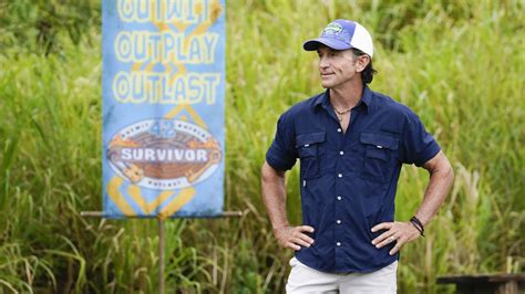 'Survivor': Jeff Probst on What Really Made Him Stop Episode 3 Water ...