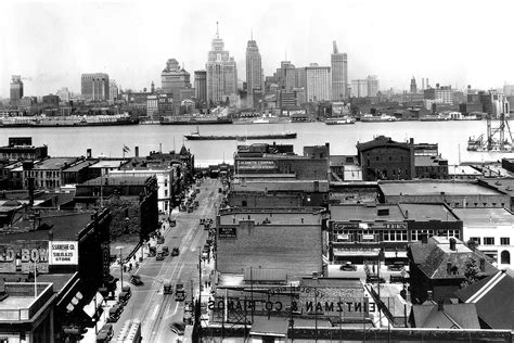 Aerial of Windsor & Detroit Skyline (1920) - Downtown Windsor – Windsor Prints