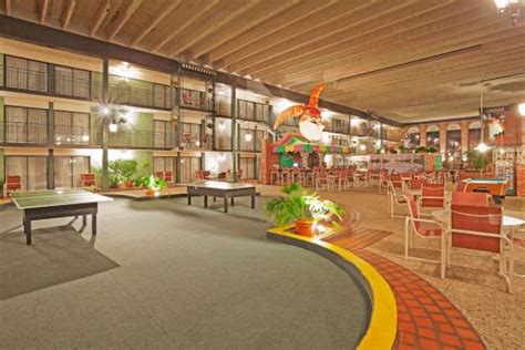 Holiday Inn French Quarter Perrysburg (Perrysburg, OH): What to Know ...