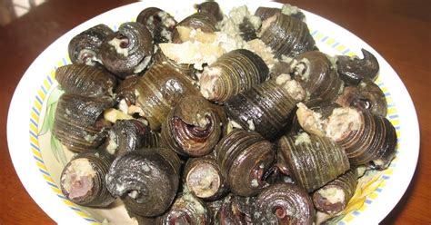 my life's recipes: Ginataang suso (Escargot)