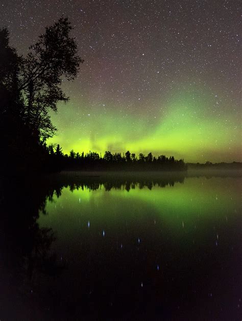 Northern Lights of Northern Minnesota | Dow Art Gallery and Picture Framing