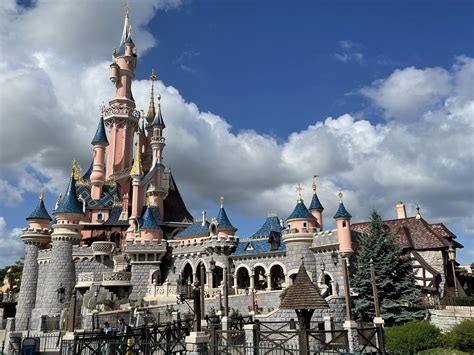 Sleeping Beauty Castle: Le Château de la Belle au Bois Dormant at Disneyland Paris – Disney Insights