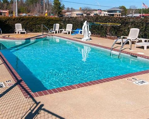 Comfort Inn & Suites Pool: Pictures & Reviews - Tripadvisor