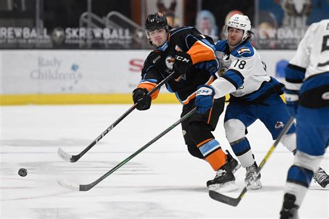 Saugus’ Mike Vecchione suits up for the Eagles to begin AHL season