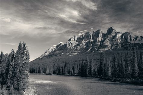 Castle Mountain Banff National Park Stock Photo - Download Image Now ...