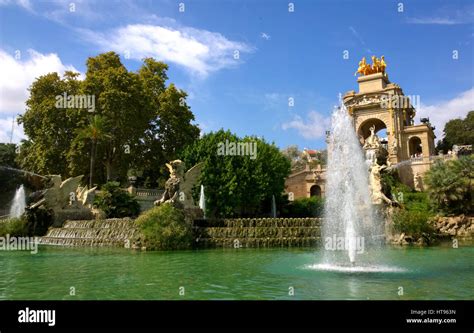 Fountain at Ciutadella Park in Barcelona, Spain Stock Photo - Alamy