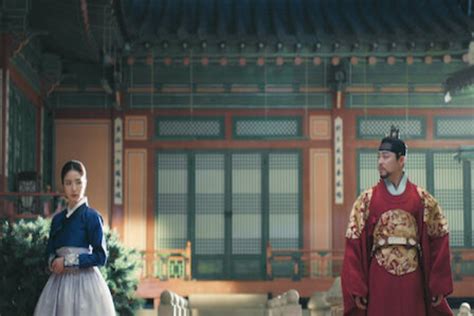 Sinopsis Captivating The King, Drama Korea Kerajaan Terbaru di Netflix - Varia Katadata.co.id