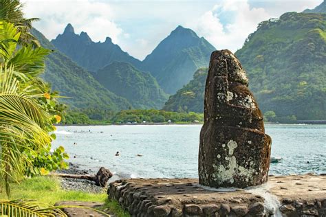 10 Most Beautiful Tahiti Beaches To Soak Up Sun, Sand, And Serenity