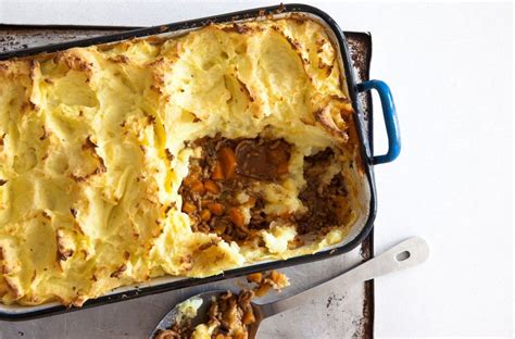 Shepherd's pie | British Recipes | GoodtoKnow