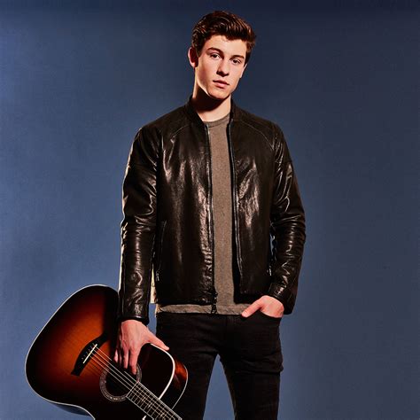 Girly World : Shawn Mendes