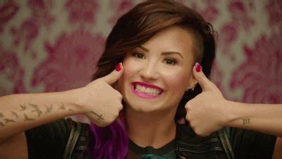 Demi Lovato Fashion Style | Demi lovato, Lovato, Demi