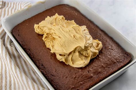 Reese's Peanut Butter Cup Cake (+Video) - The Country Cook