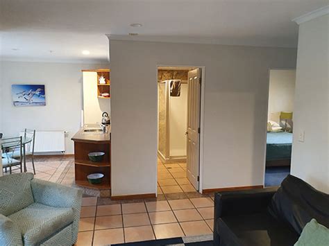 Accommodation in Whangamata - Serviced Apartments Whangamata Coromandel Peninsula - Breakers ...