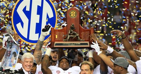 Charting the predictions: Where SEC teams rank in every major magazine