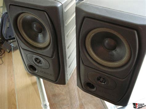 MISSION 73 BOOKSHELF SPEAKERS BRITISH AUDIO Photo #239068 - Canuck Audio Mart