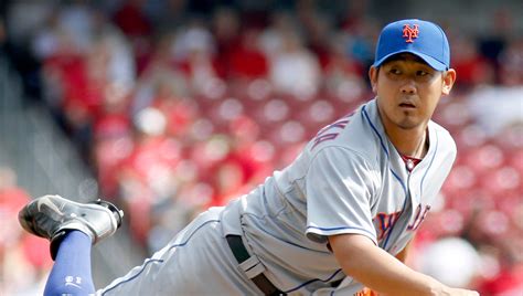 Daisuke Matsuzaka stays with Mets, gets minor league deal