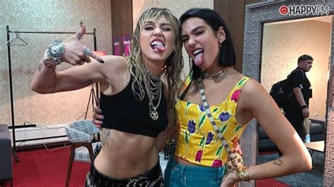 Dua Lipa ¿podría estar grabando una colaboración con Miley Cyrus?