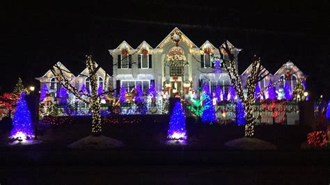 THE MOST CHRISTMAS LIGHTS ON A HOUSE EVER!! - YouTube