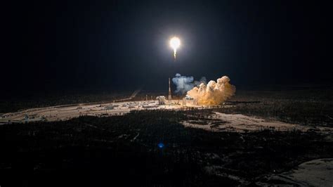 OneWeb resumes satellite launches with flight from Russian cosmodrome | Reuters